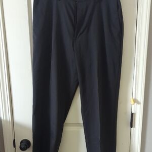 Haggar Men's Classic Fit Black Dress Pants 36x30
